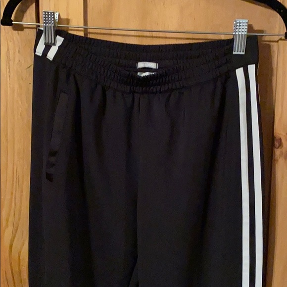 SOLD ✅ ADIDAS - Picture 2 of 10